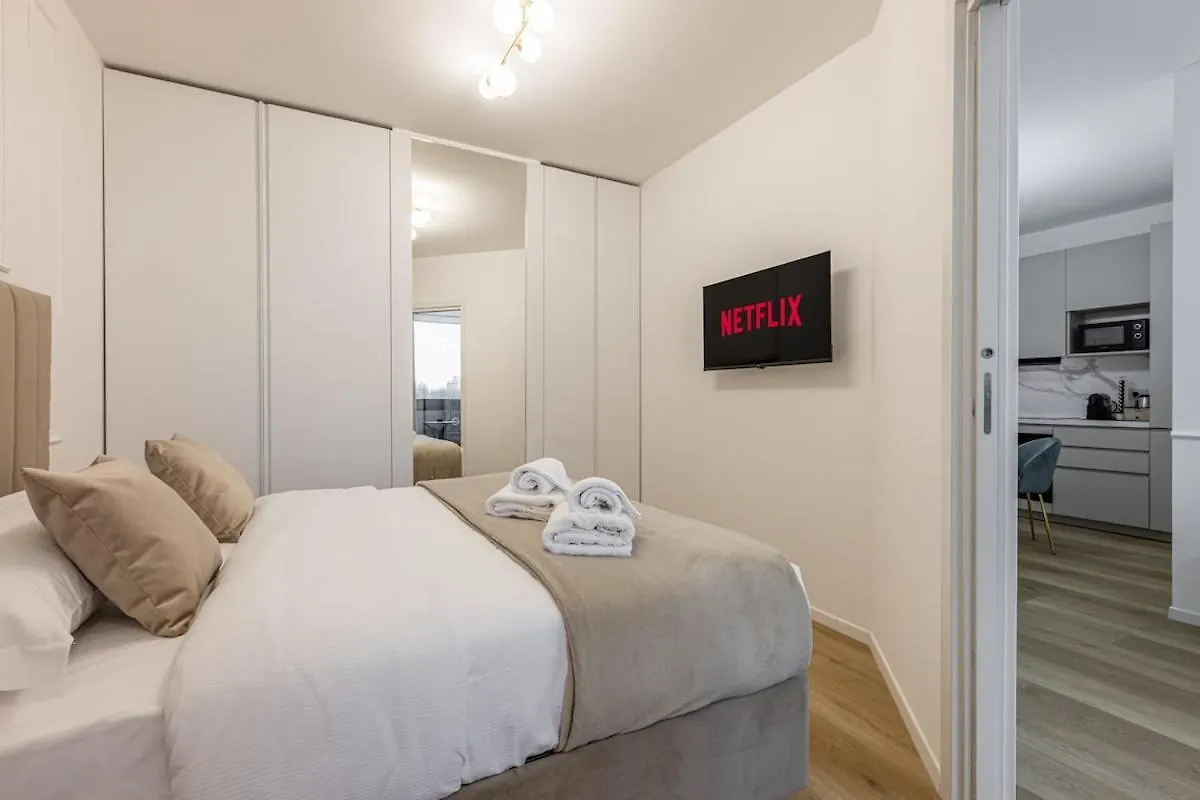 Apartment Suite Olimpia - Prada Bocconi Ieo Milan